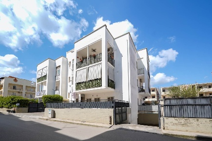 Foto Garage in Via Auricarro  120, Palo del Colle di 20 m² con 1 locali