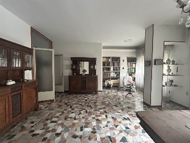 Foto Appartamento a Piacenza Pubblico Passeggio di 124 m² con 4 locali