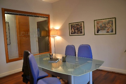 Foto Ufficio in Corso Umberto I, Marigliano Centro di 80 m² con 4 locali
