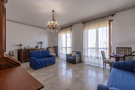 Foto Appartamento in CORSO ALLAMANO 59, Torino Città Giardino di 113 m²