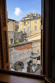 Foto Appartamento a Parma Centro Storico di 156 m² con 5 locali in vendita