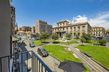 Foto Appartamento in Via Calì 4, Catania Centro Storico di 42 m² in affitto