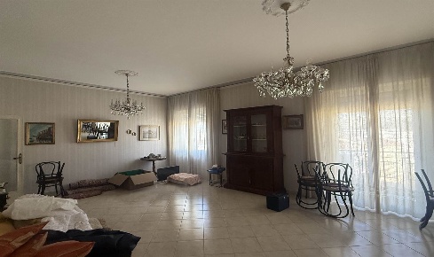 Foto Appartamento in Via Pasquale Galluppi 62, Cosenza Centro di 140 m²