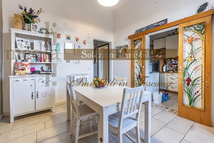 Foto Appartamento a Livorno Porta a Terra - Padula di 120 m² con 6 locali