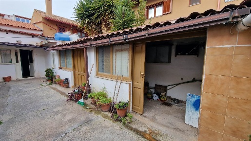 Foto Casa indipendente a Monserrato Monreale di 100 m² con 3 locali