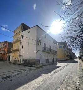 Foto Case semi ndipendenti in VIA BENEFICENZA AMENDOLA, Favara di 211 m²