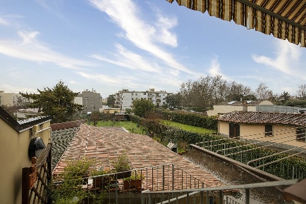 Foto Appartamento in via Tettamanti, Prato Paperino di 113 m² con 5 locali