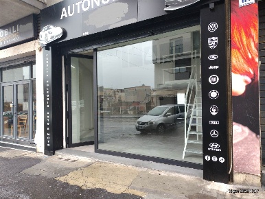 Foto Negozio in Via Vittorio Emanuele II 619, Catania Palestro di 39 m²