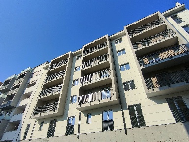 Foto Appartamento in via Osasco 56, Torino San Paolo di 103 m² con 3 locali