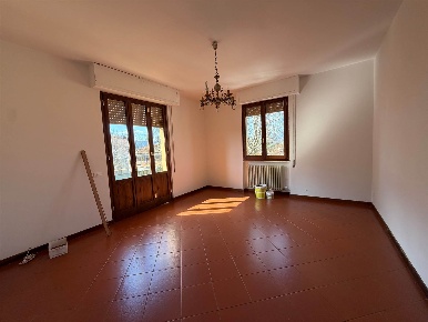 Foto Appartamento a Pistoia Pistoia Ovest di 90 m² con 4 locali in affitto