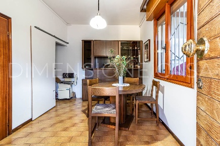 Foto Casa indipendente a Cavezzo Centro di 115 m² con 5 locali in vendita