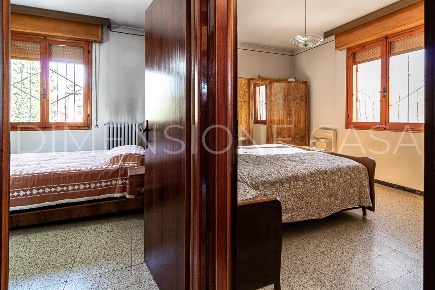Foto Casa indipendente a Cavezzo Centro di 115 m² con 5 locali in vendita