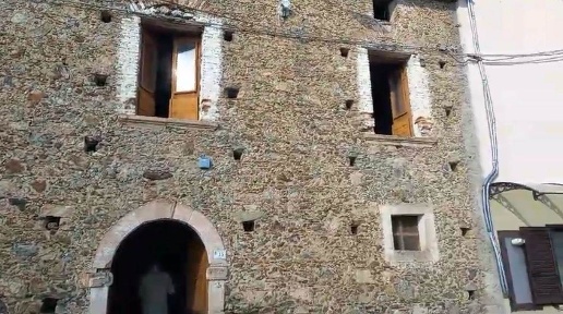 Foto Rustico in via Perri 70-71, Marano Marchesato di 80 m² con 3 locali