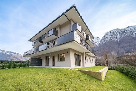 Foto Appartamento a Primaluna Balisio di 90 m² con 3 locali in vendita