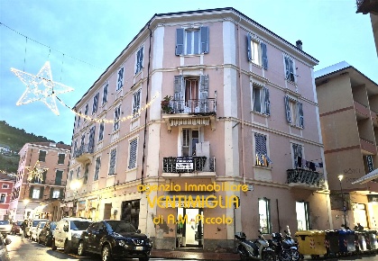 Foto Appartamento in Via Mazzini 38, Ventimiglia Centro Città di 86 m²