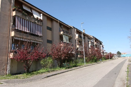 Foto Appartamento in Via Guido D'Orso 19, Benevento di 100 m² con 8 locali