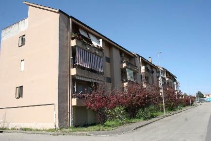 Foto Appartamento in Via Guido D'Orso 19, Benevento di 100 m² con 8 locali