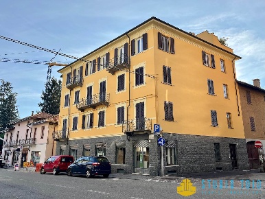 Foto Negozio a Biella Masarone di 100 m² con 4 locali in affitto