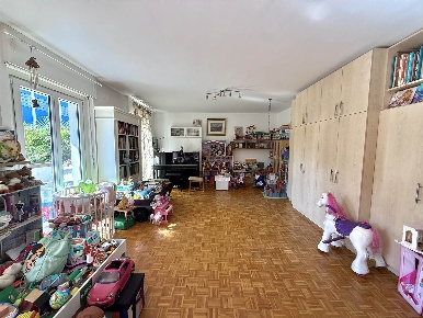 Foto Appartamento a Merano Centro di 230 m² con 4 locali in vendita