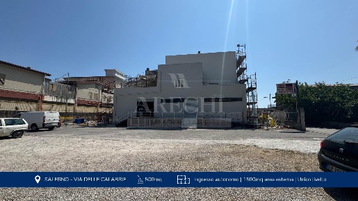 Foto Negozio a Salerno Zona Industriale - San Leonardo di 500 m² in affitto