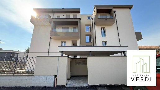 Foto Appartamento in Via Verdi, Rovello Porro di 102 m² con 4 locali