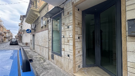 Foto Attività commerciale in via Cavour 78, Scordia di 40 m² con 2 locali
