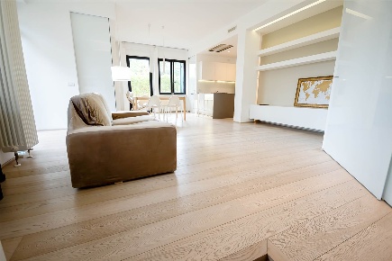 Foto Appartamento a Jesi Gallodoro - Prato di 93 m² con 4 locali in vendita