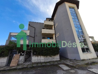 Foto Appartamento a Potenza Centro di 75 m² con 5 locali in vendita