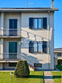 Foto Case semi ndipendenti a Suzzara di 200 m² con 4 locali in vendita