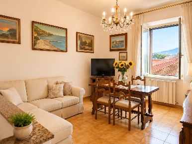 Foto Appartamento a Livorno Cisternone di 132 m² con 6 locali in vendita