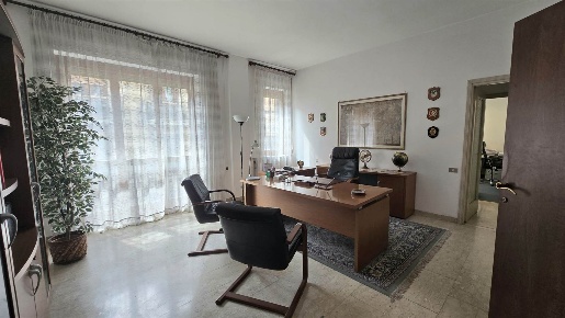 Foto Ufficio a Biella Centro Storico di 80 m² con 3 locali in affitto
