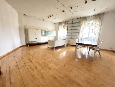 Foto Appartamento in Via Mussi 15, Milano Sempione di 90 m² con 2 locali