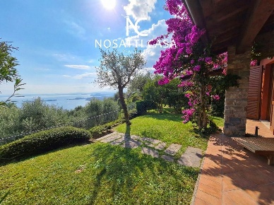 Foto Appartamento in Via panoramica, Gardone Riviera di 65 m² con 3 locali