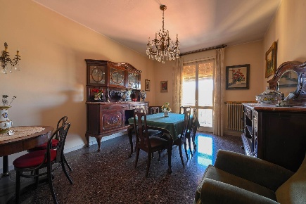 Foto Appartamento a Pavullo nel Frignano Centro di 109 m² con 5 locali