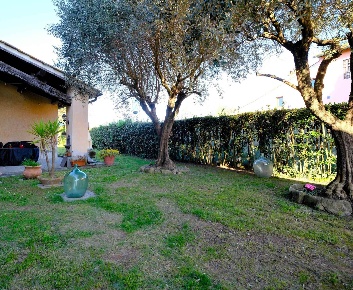Foto Rustico in Via del Castellaccio 19, Campi Bisenzio Torricella