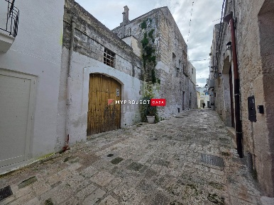 Foto Appartamento in Via Regina Margherita, Carovigno Centro di 90 m²