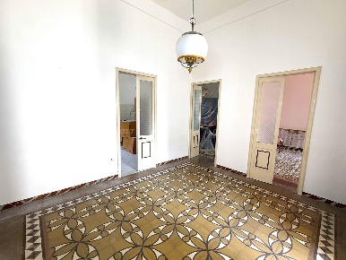 Foto Appartamento in via Colonnello Calò, Galatone Centro di 170 m²