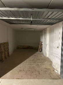 Foto Garage a Figline e Incisa Valdarno Matassino di 25 m² con 1 locali