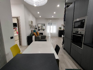 Foto Appartamento a Piombino Centro di 100 m² con 4 locali in vendita