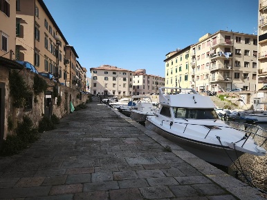 Foto Magazzino a Livorno Quartiere Venezia di 50 m² in vendita