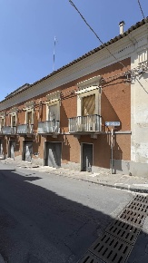 Foto Casa indipendente in via Cavour 52, Scordia di 355 m² con 14 locali