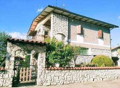 Foto Casa indipendente a Sant'Agata sul Santerno di 310 m² con 5 locali