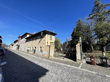 Foto Case semi ndipendenti a Sesto al Reghena di 295 m² con 9 locali