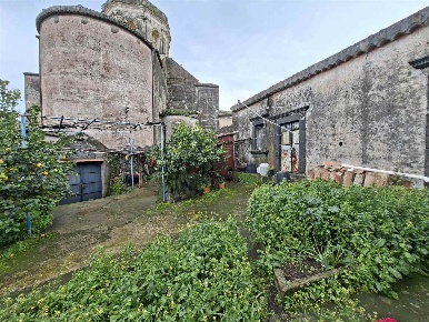 Foto Casa indipendente in Via Regina Elena 42, Viagrande Centro di 213 m²