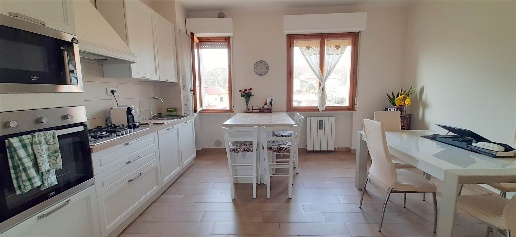 Foto Appartamento a Pistoia Piazza della Sala di 100 m² con 4 locali