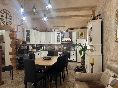 Foto Appartamento in Via Basento 8, Lecce Santa Rosa di 95 m² con 4 locali