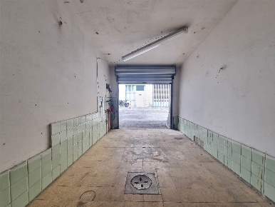 Foto Garage a Firenze Ponte di Mezzo - Circondaria di 15 m² con 1 locali