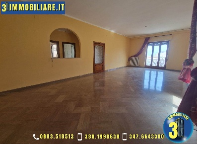 Foto Appartamento a Trani di 135 m² con 5 locali in vendita