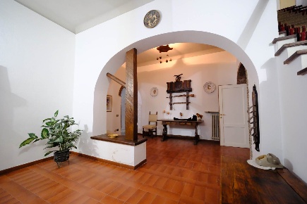 Foto Casa indipendente in Via Garibaldi, Campi Bisenzio Centro di 200 m²