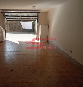 Foto Box a Pieve a Nievole Centro di 40 m² con 1 locali in affitto